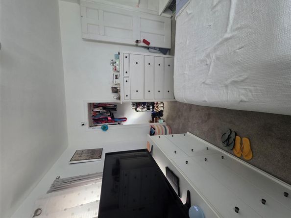 133-15 220 st, Springfield Gardens NY 11413