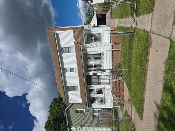 133-15 220 st, Springfield Gardens NY 11413