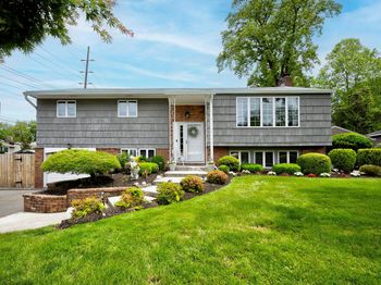1 Glen Lane