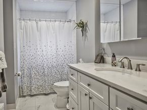 1 Glen Lane, Glenwood Landing NY 11547