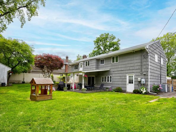 1 Glen Lane, Glenwood Landing NY 11547
