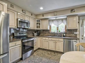 1 Glen Lane, Glenwood Landing NY 11547