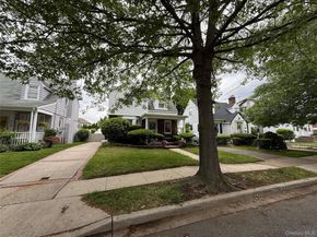 204 N Grove Street, Valley Stream NY 11580