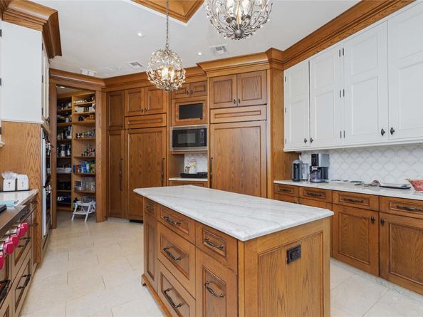 86 Gaylord Drive S, Brooklyn NY 11234
