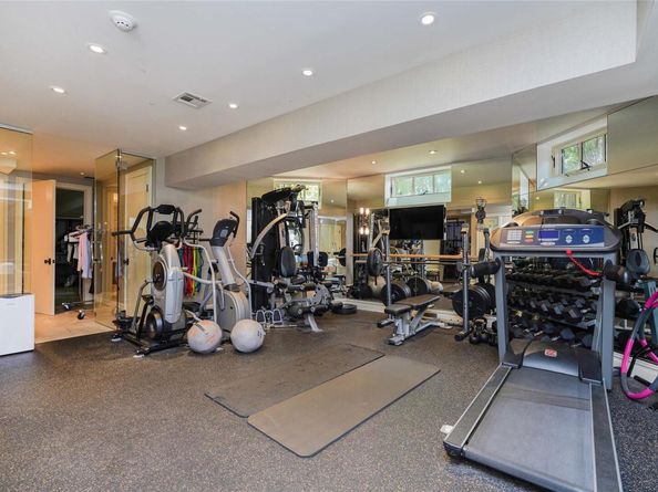 86 Gaylord Drive S, Brooklyn NY 11234