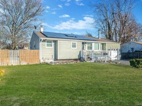 2909 New London Avenue, Medford NY 11763