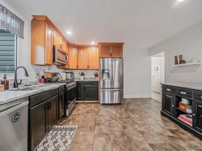 2909 New London Avenue, Medford NY 11763