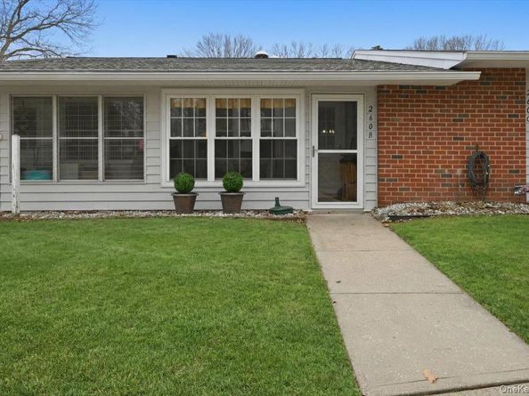 260 Newcastle Court B, Ridge NY 11961