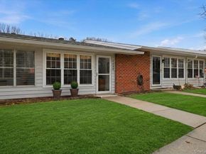 260 Newcastle Court B, Ridge NY 11961