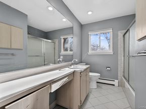 8 Stern Court, Huntington Station NY 11746