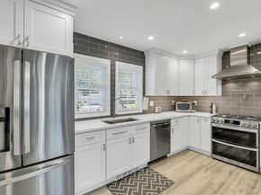 20 Robert Road, Glen Cove NY 11542