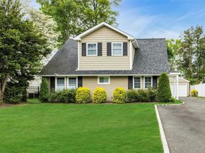20 Robert Road, Glen Cove NY 11542