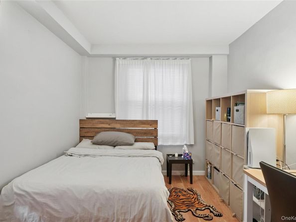 35-50 85 St 3D, Jackson Heights NY 11372