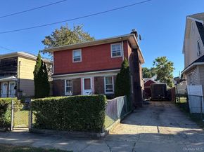 28 Dakota Place, Hempstead NY 11550