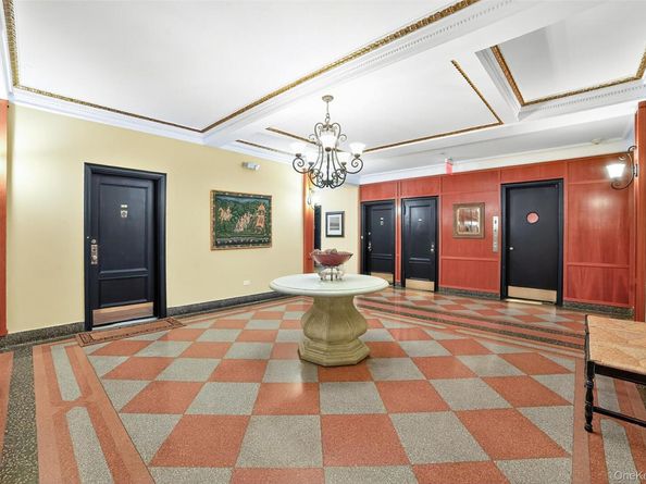 25 Parkview Avenue 2G, Bronxville NY 10708