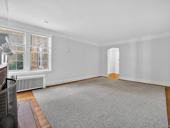 25 Parkview Avenue 2G, Bronxville NY 10708