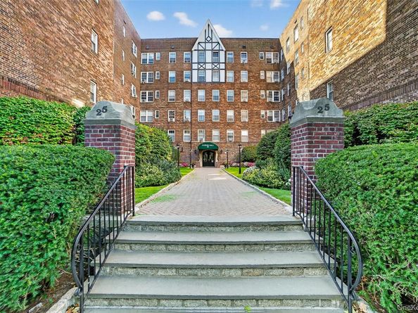 25 Parkview Avenue 2G, Bronxville NY 10708