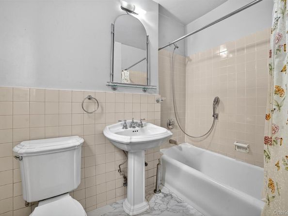 25 Parkview Avenue 2G, Bronxville NY 10708