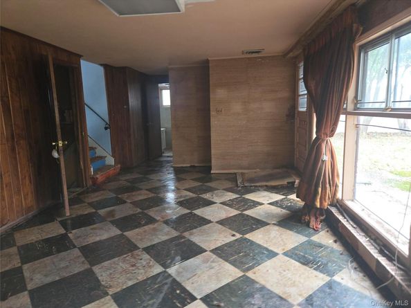 1434 Mark Drive, East Meadow NY 11554