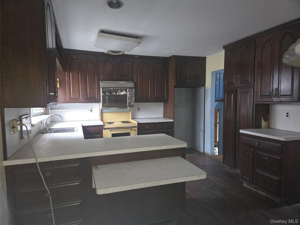 1434 Mark Drive, East Meadow NY 11554