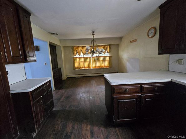 1434 Mark Drive, East Meadow NY 11554