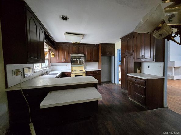 1434 Mark Drive, East Meadow NY 11554