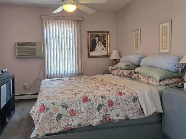 170 E Mineola Avenue, Valley Stream NY 11580