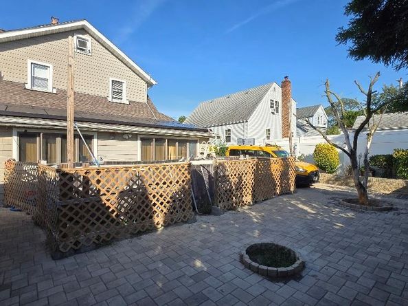 170 E Mineola Avenue, Valley Stream NY 11580