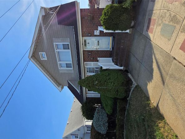 170 E Mineola Avenue, Valley Stream NY 11580