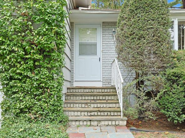 129 Hillandale Drive, New Rochelle NY 10804