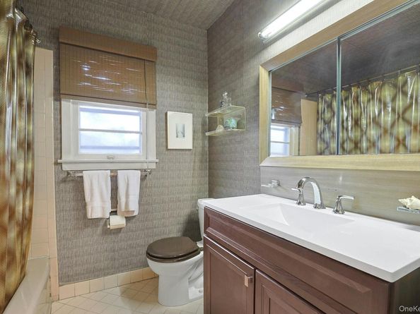 129 Hillandale Drive, New Rochelle NY 10804