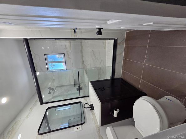 4160 Baychester Avenue, Bronx NY 10466