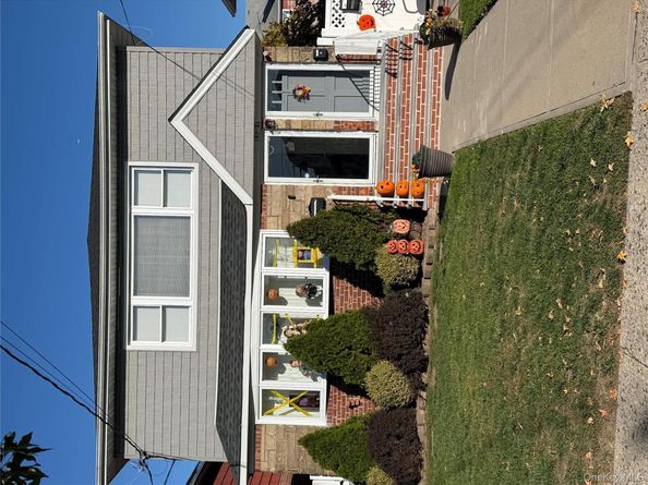 15721 98th Street, Howard Beach NY 11414