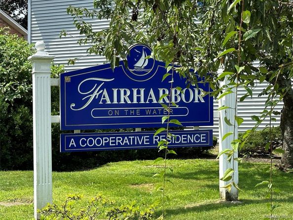 150 Fairharbor Drive 150, Patchogue NY 11772