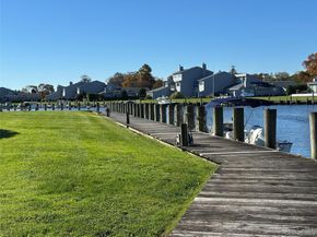 150 Fairharbor Drive 150, Patchogue NY 11772