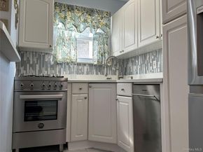 150 Fairharbor Drive 150, Patchogue NY 11772