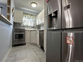 150 Fairharbor Drive 150, Patchogue NY 11772