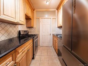 102-40 67 drive Drive 3h, Forest Hills NY 11375