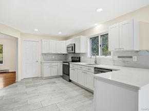 26 Watergate Drive, Amawalk NY 10501