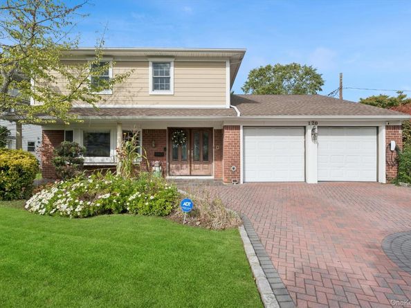 120 South Drive, Manhasset Hills NY 11040