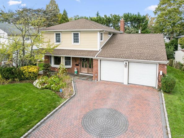 120 South Drive, Manhasset Hills NY 11040