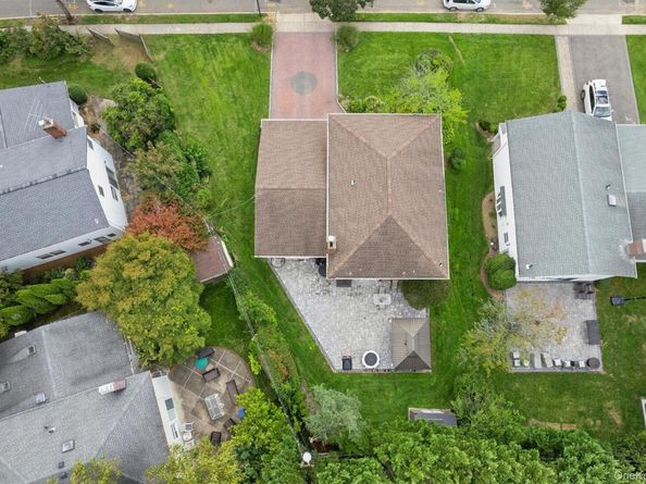 120 South Drive, Manhasset Hills NY 11040