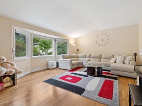 120 South Drive, Manhasset Hills NY 11040