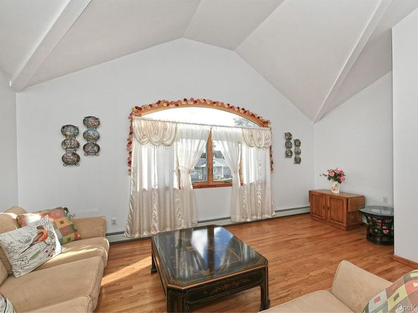 4278 Clarissa Road, Bethpage NY 11714