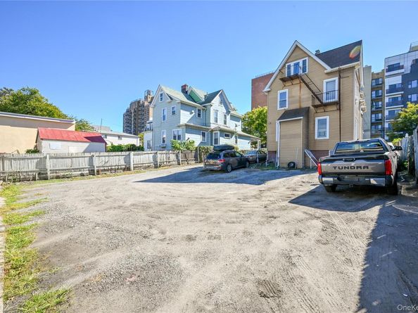 14611 35 Avenue, Flushing NY 11354