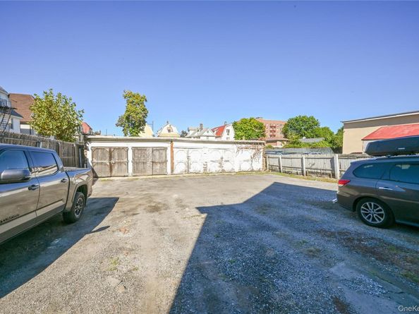 14611 35 Avenue, Flushing NY 11354