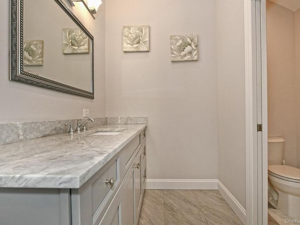 35 Columbus Avenue, Kings Park NY 11754