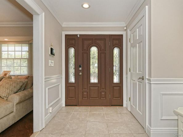35 Columbus Avenue, Kings Park NY 11754