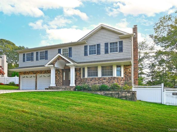 35 Columbus Avenue, Kings Park NY 11754