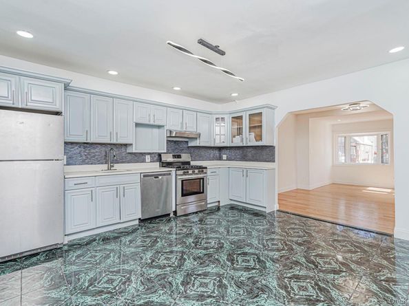 592 E 39th Street, Brooklyn NY 11203
